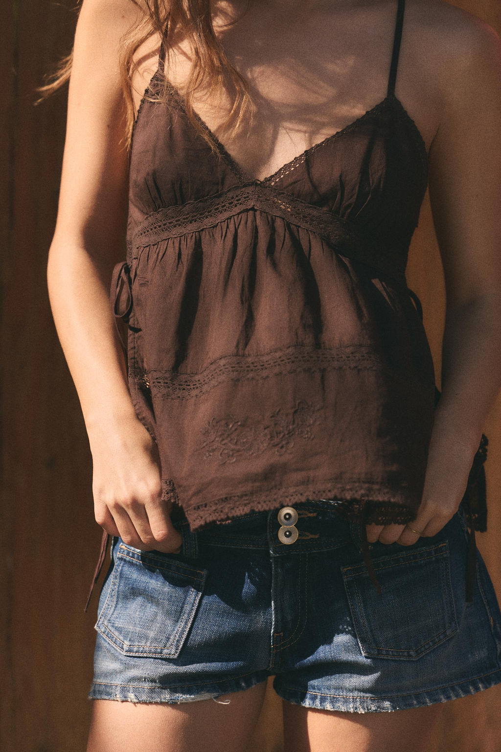 TOP GASA TIRANTES BORDADOS / Marr?n - Zara фото 10