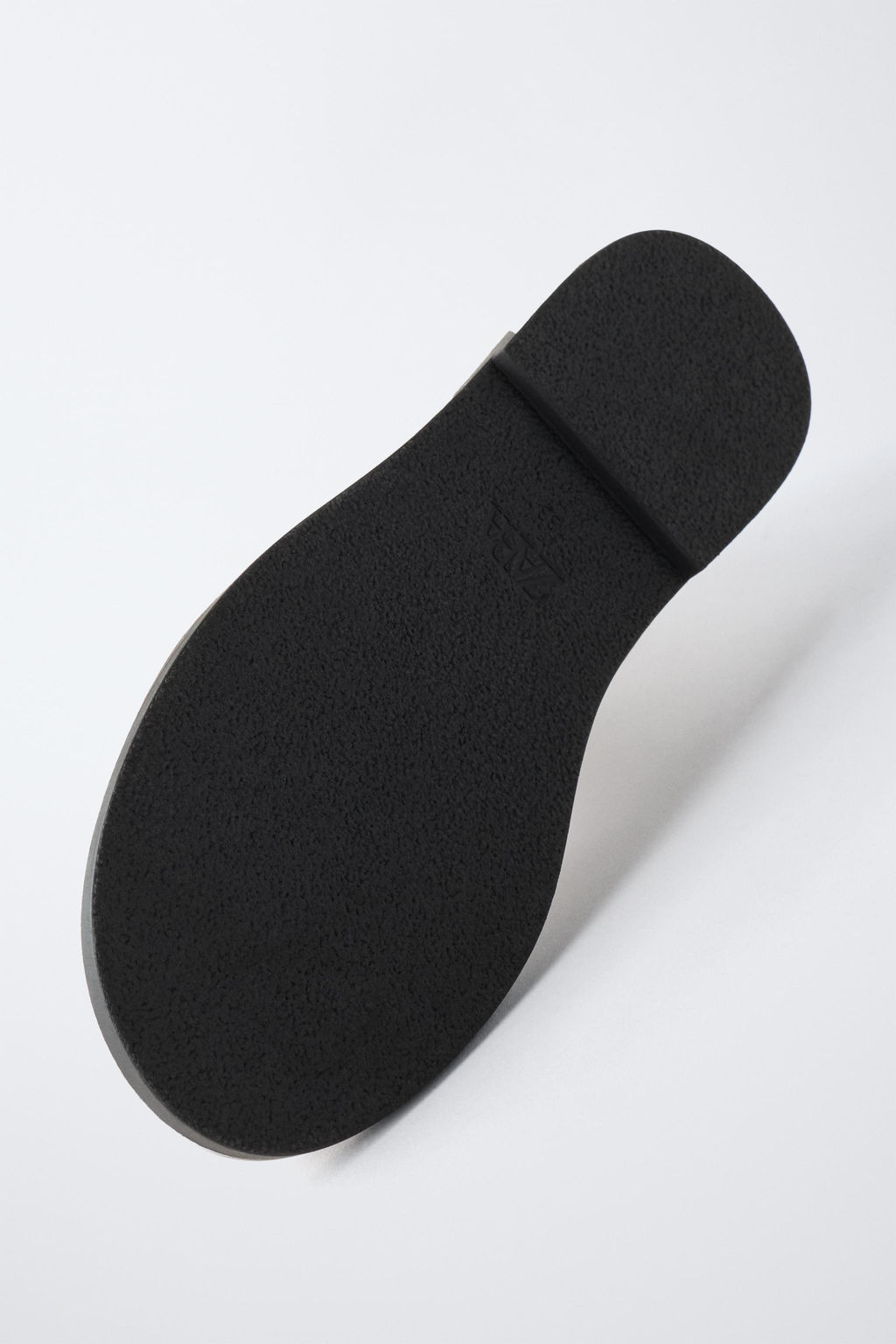 ECRU PATENT-FINISH ANKLE BOOTS - Zara фото 7