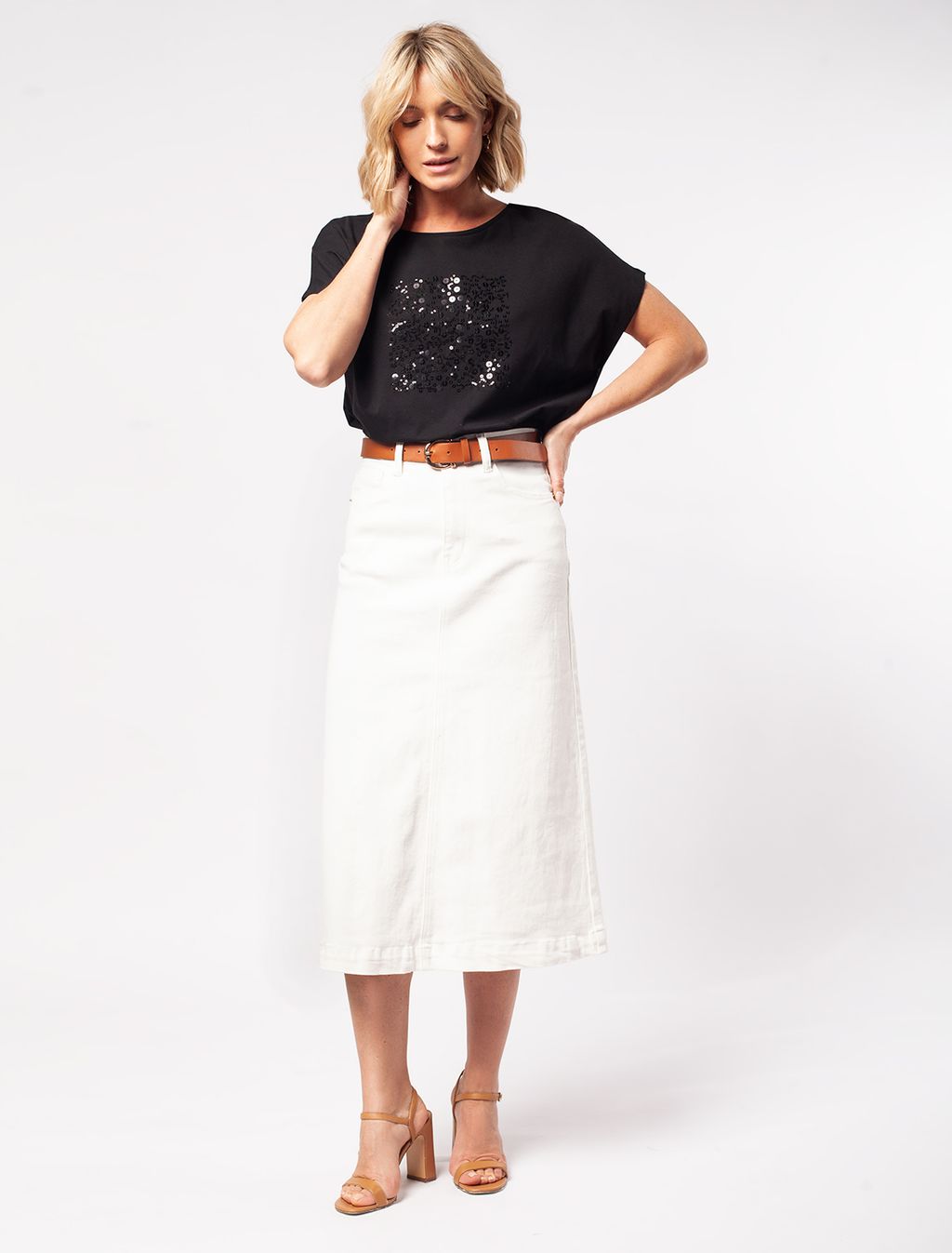 VILATTE / Футболка с цельнокроеным рукавом и вышивкой пайетками  фото 5