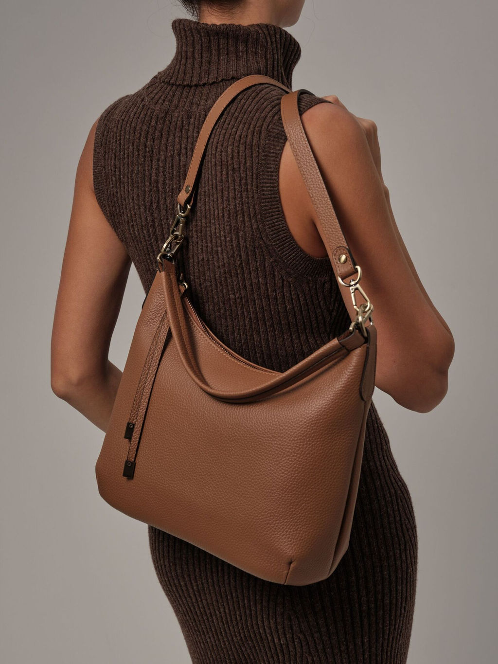 Сумка кожаная на плечо Azaro 3405 светлый орех