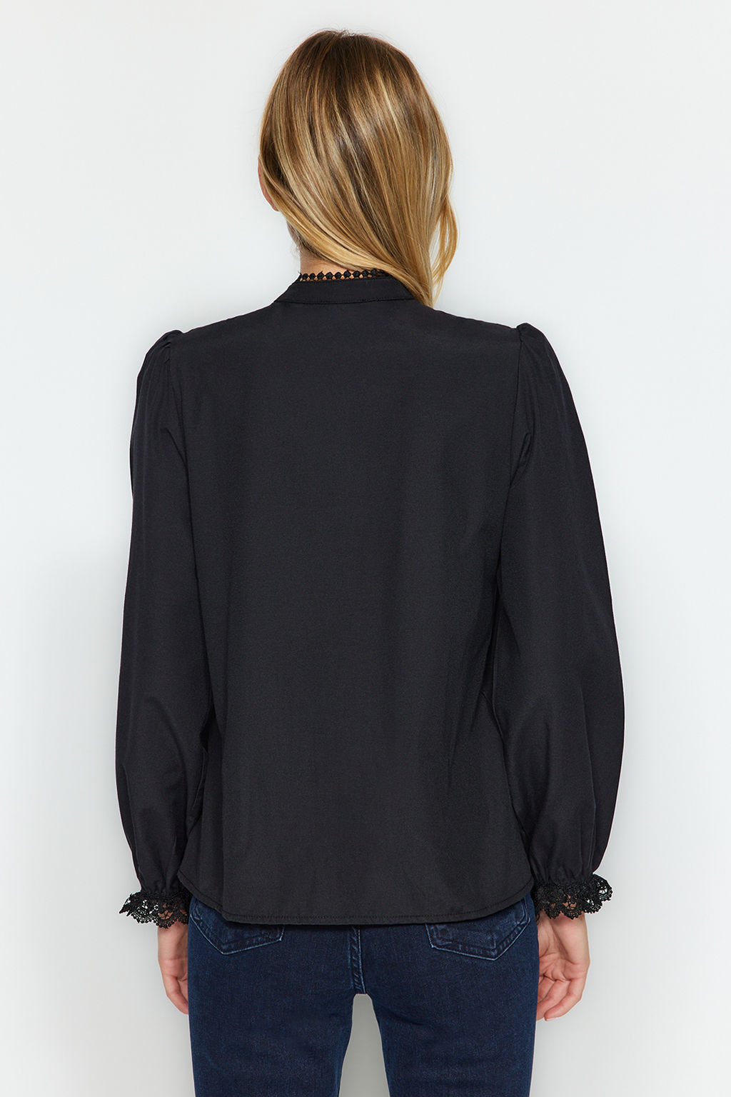 TRENDYOLMILLA Beyaz Dantel Detayl? Pamuklu Regular Normal Kal?p Dokuma Gomlek TWOAW21GO0077 фото 21