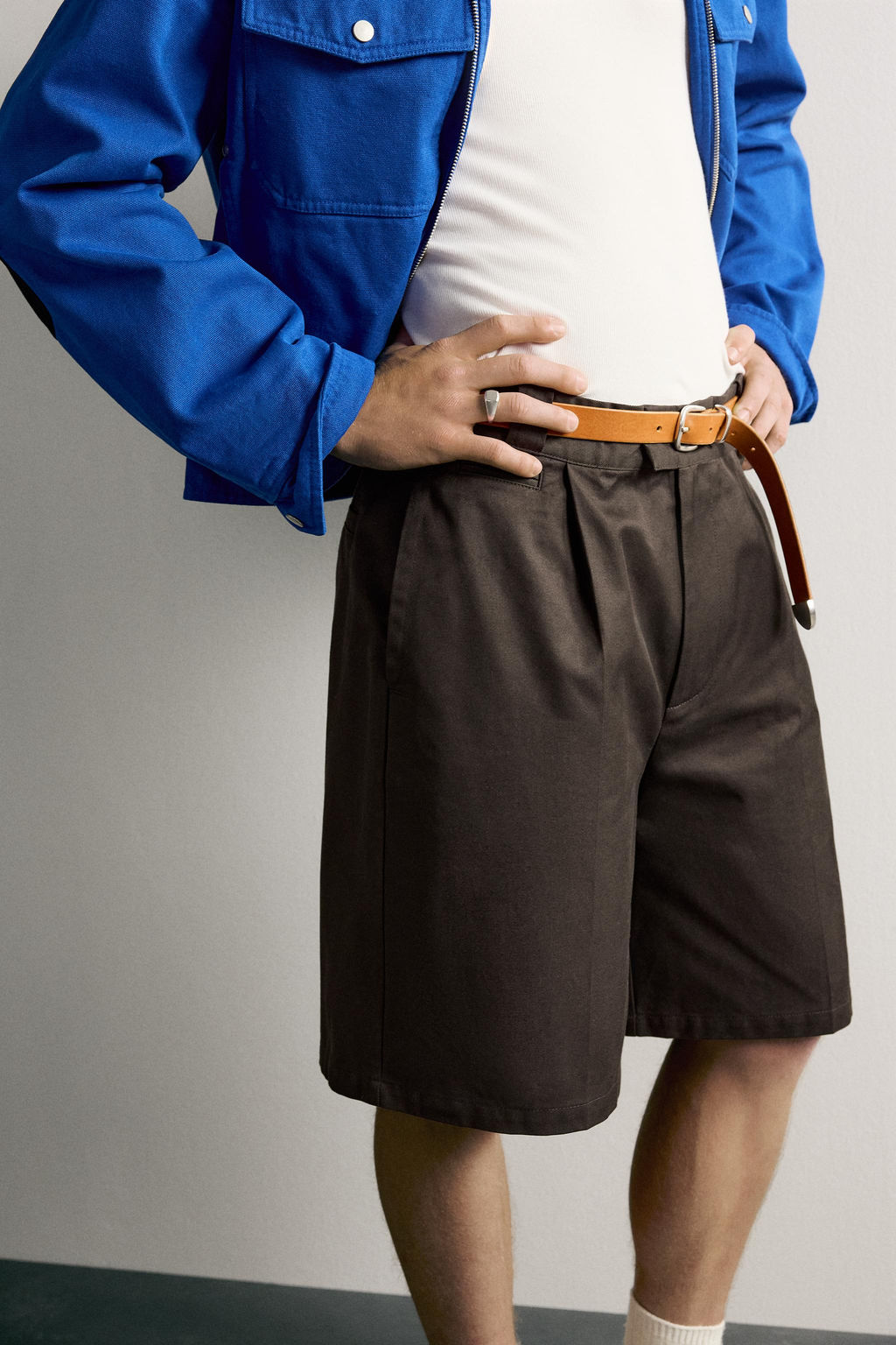 BERMUDA RELAXED FIT PLIEGUES / Marr?n - Zara фото 6