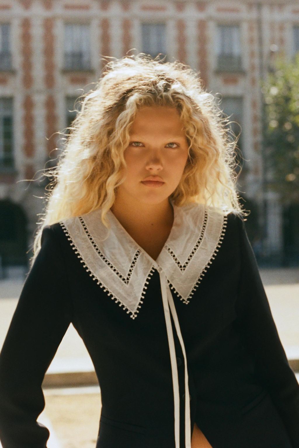 CONTRAST DETACHABLE COLLAR BLAZER - Zara фото 3