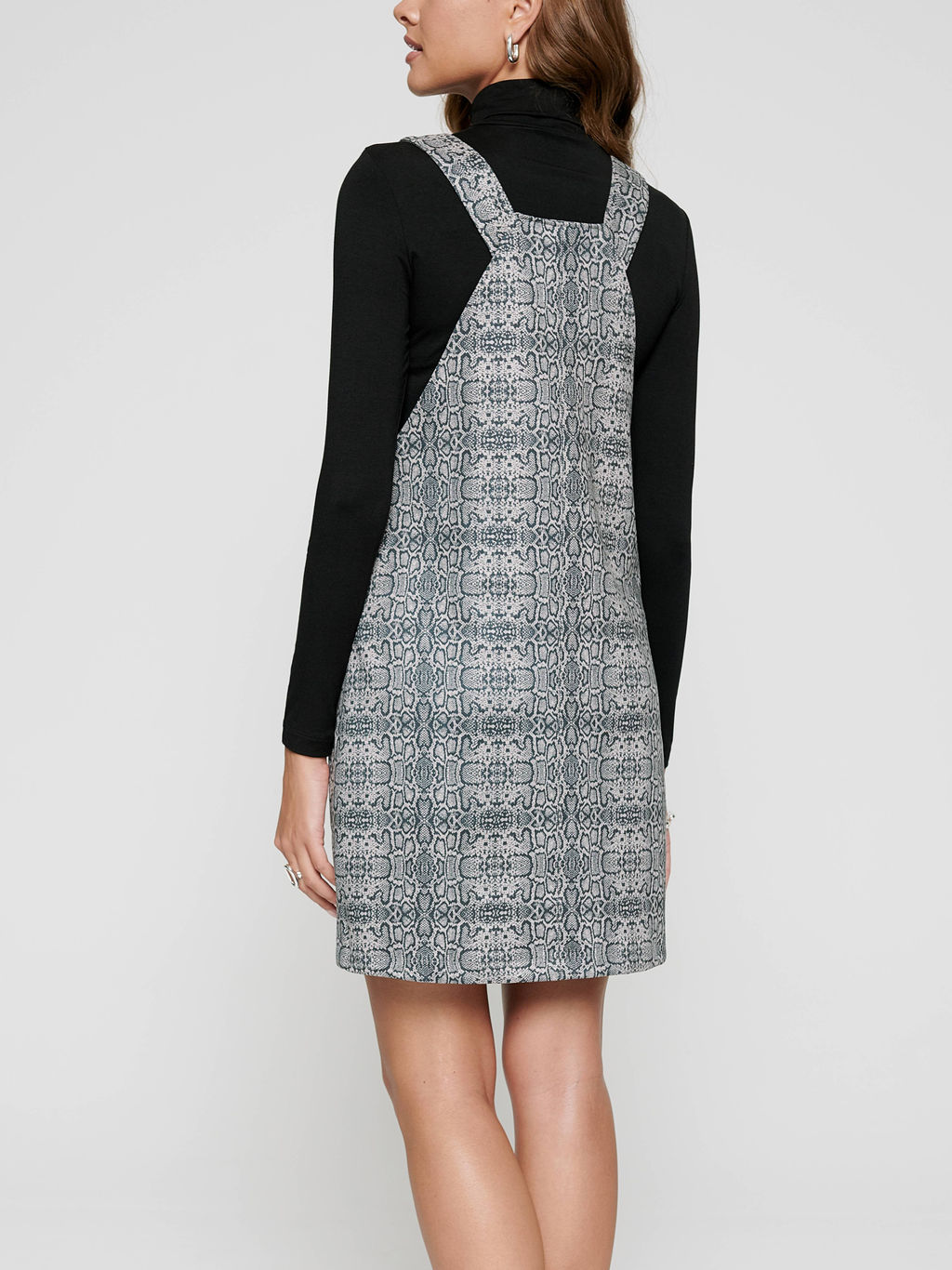 CONTE Сарафан из искусственной замши со змеиным принтом LSF 1055 light grey snake light grey snake