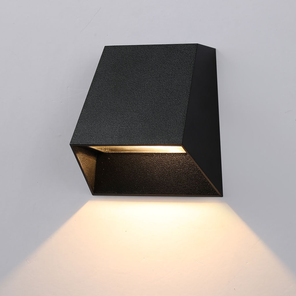 ULU-P34A-5W/4000K IP65 BLACK Светильник светодиодный уличный. Архитектурный накладной. Белый свет (4000K). Корпус черный. TM Uniel