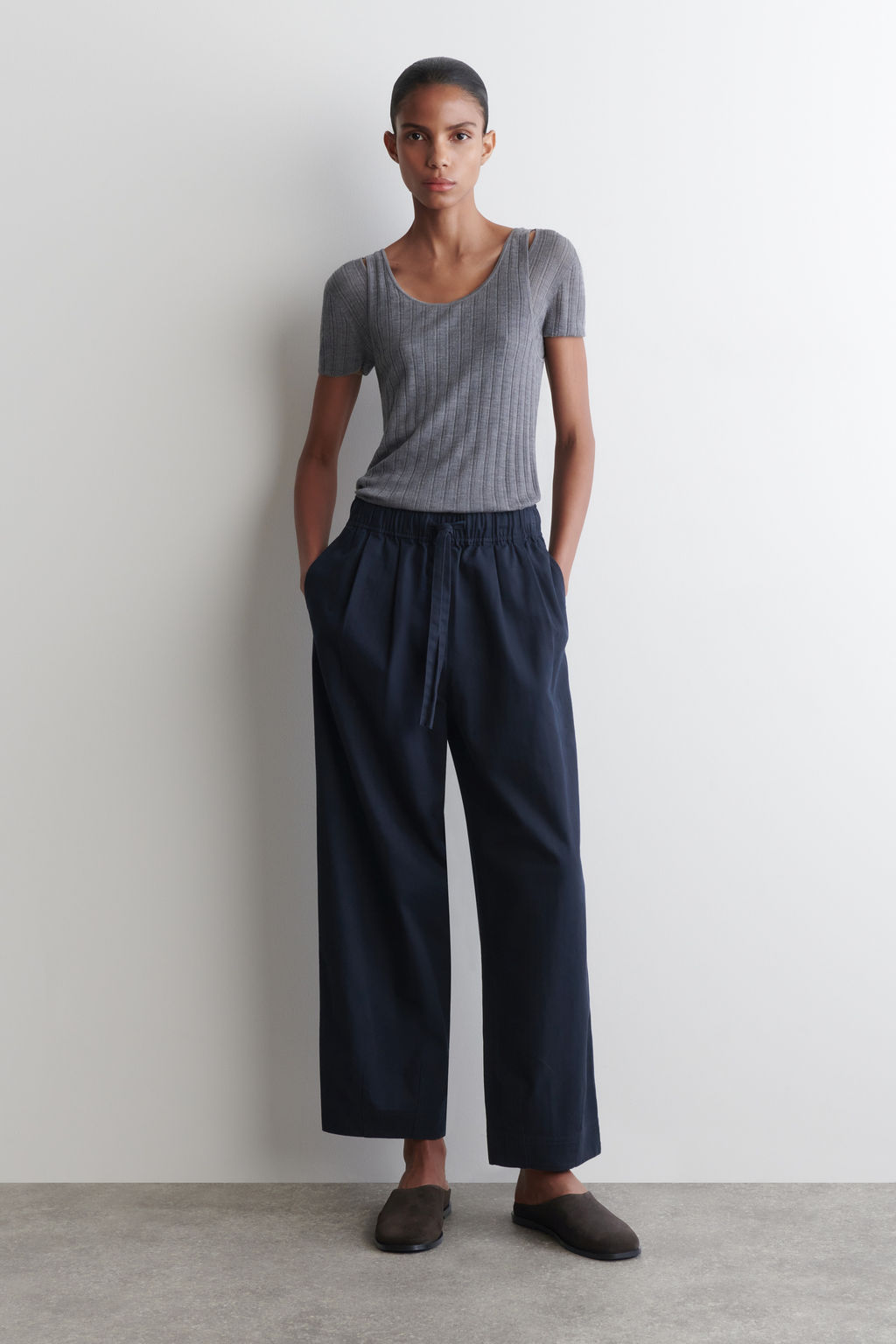 PANTAL?N TAPERED LEG DE ALGOD?N CON CORD?N - H&m фото 3