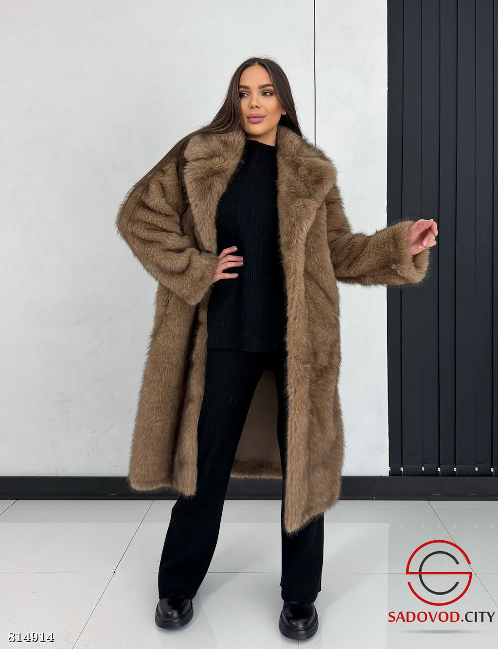 Шуба женская с искусственным мехом