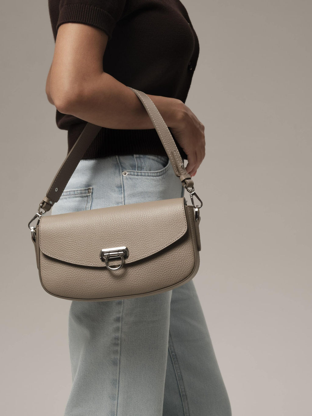 Сумка на плечо Azaro 31049 бежевый латте