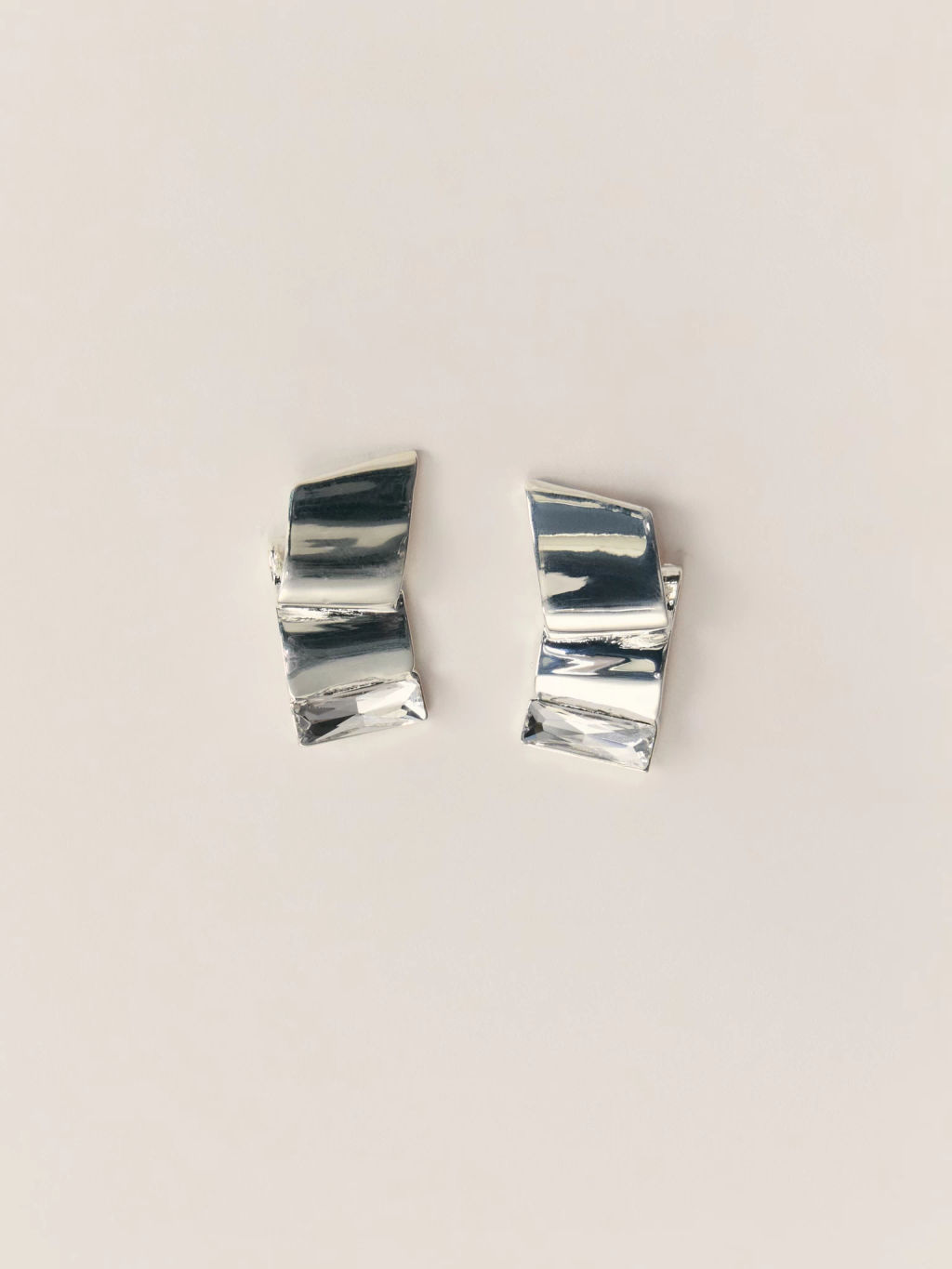 Серьги акцентные из мятого металла с камнем / Zarina  фото 4