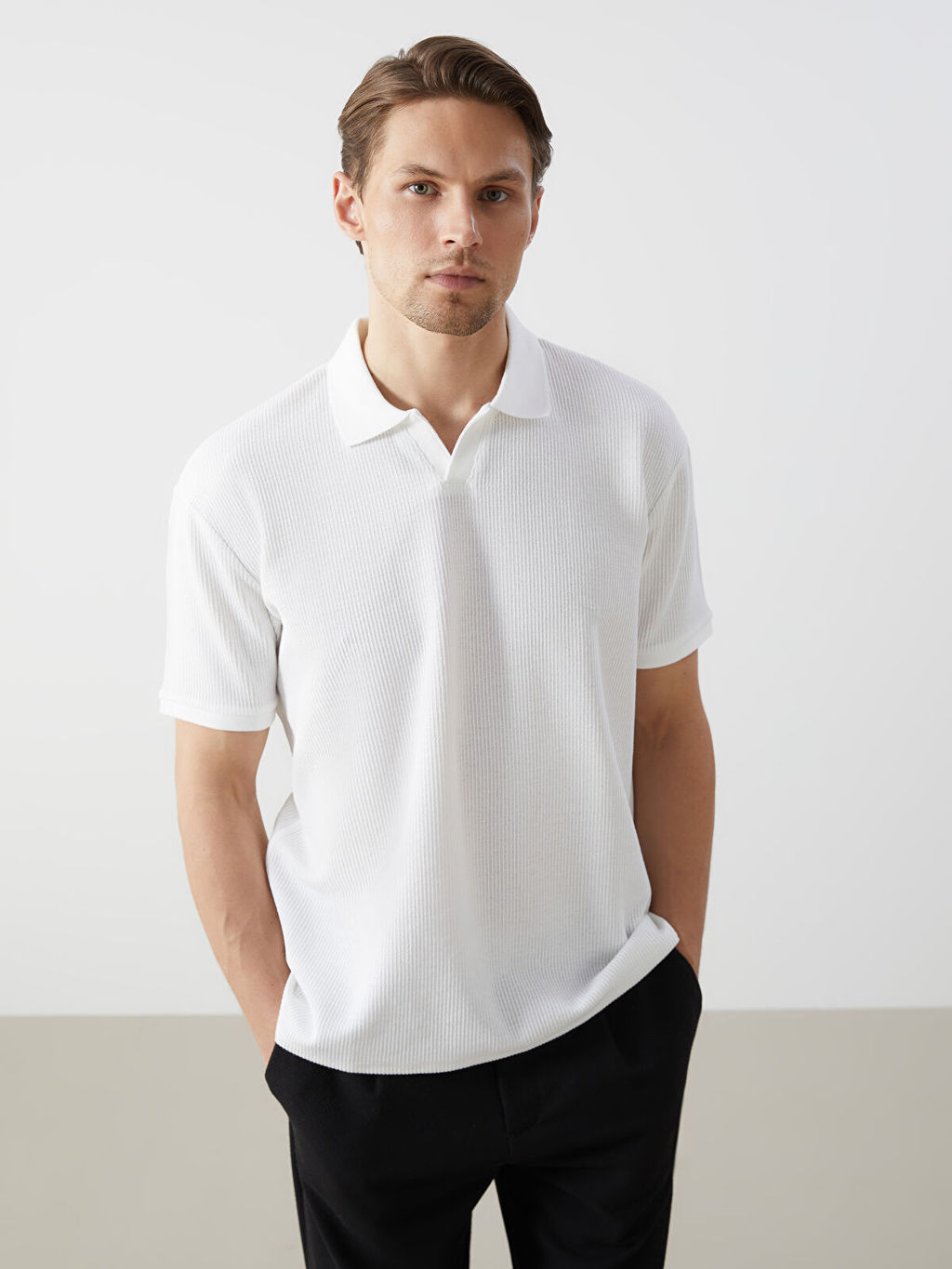 LC Waikiki Ekru Polo Yaka K_sa Kollu Erkek Ti__rt