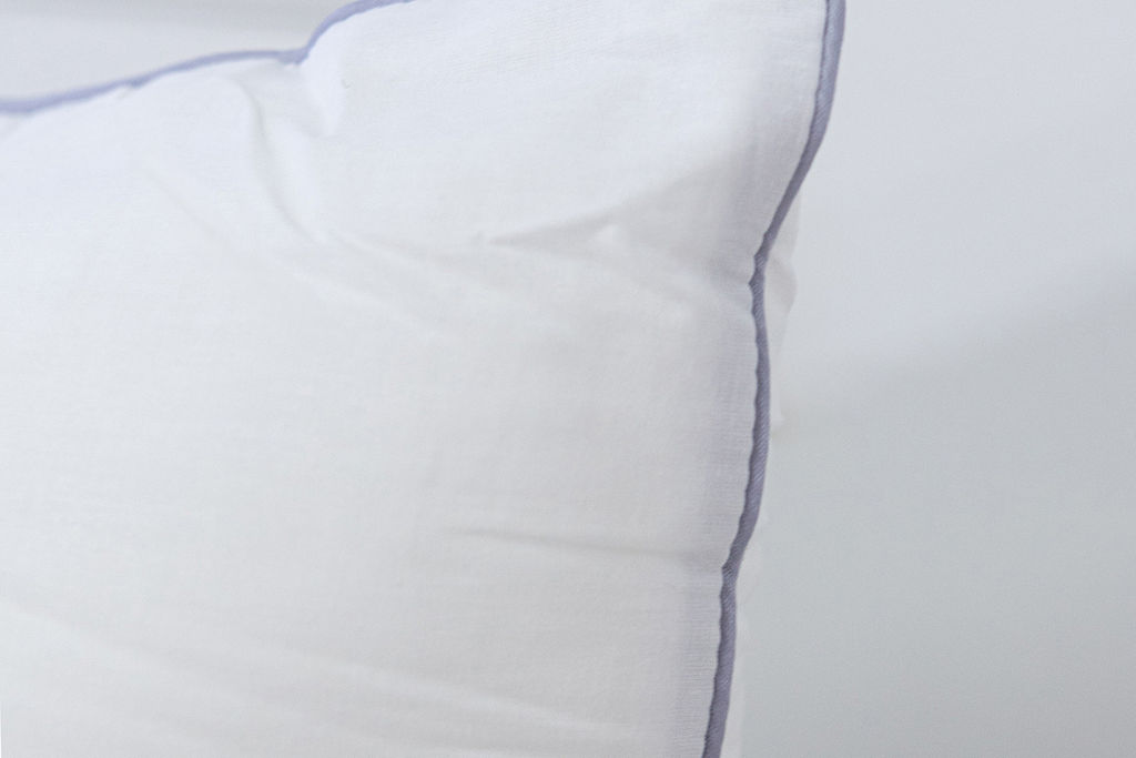 Подушка "Лебяжий пух"  поплин, 600гр пакет, скрутка(Н)