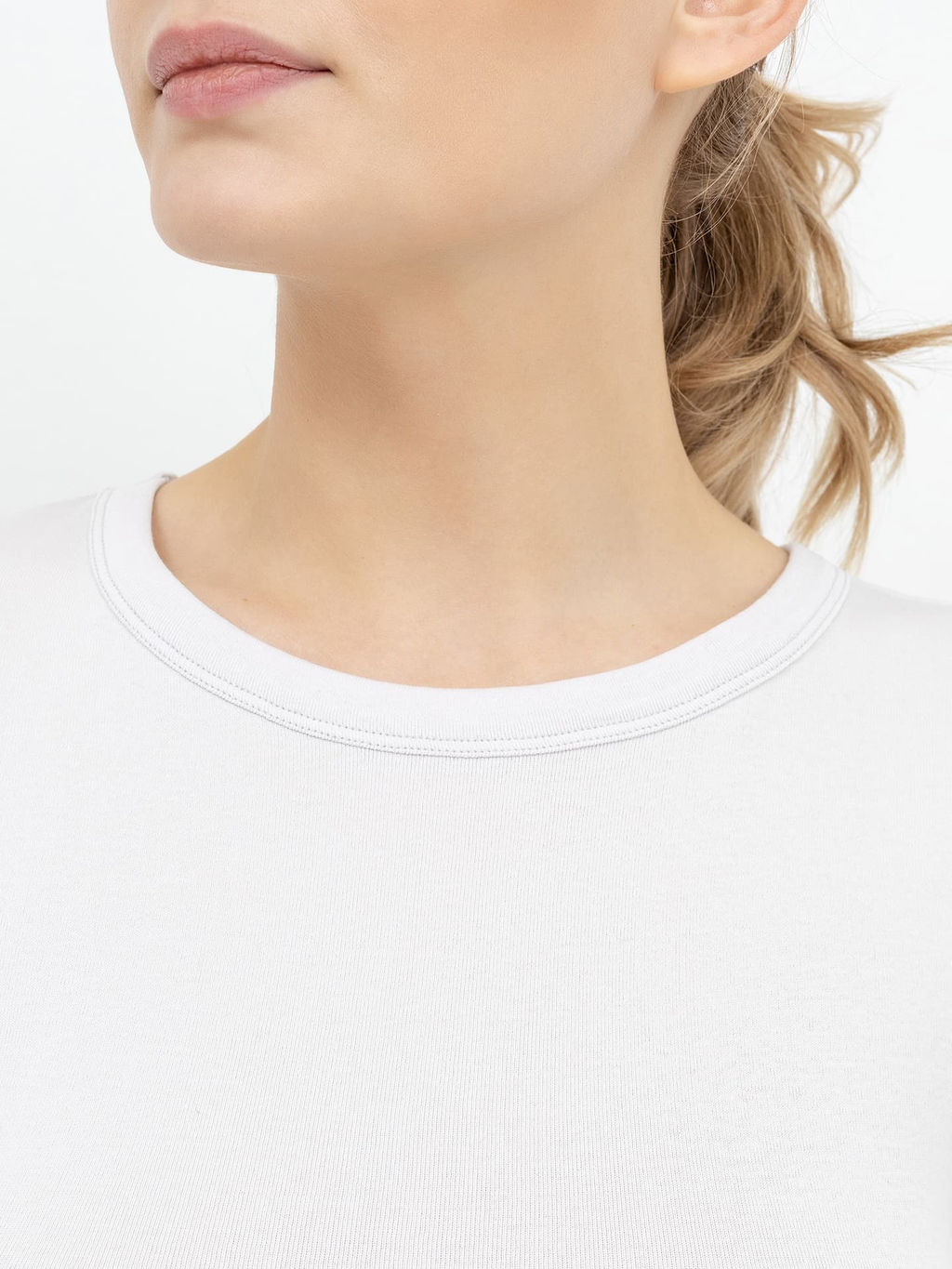 Спортивная футболка в рубчик серого цвета пепел 302677 - Mark formelle фото 3