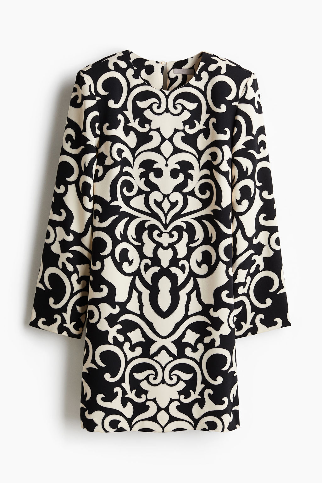 Vestido con hombreras