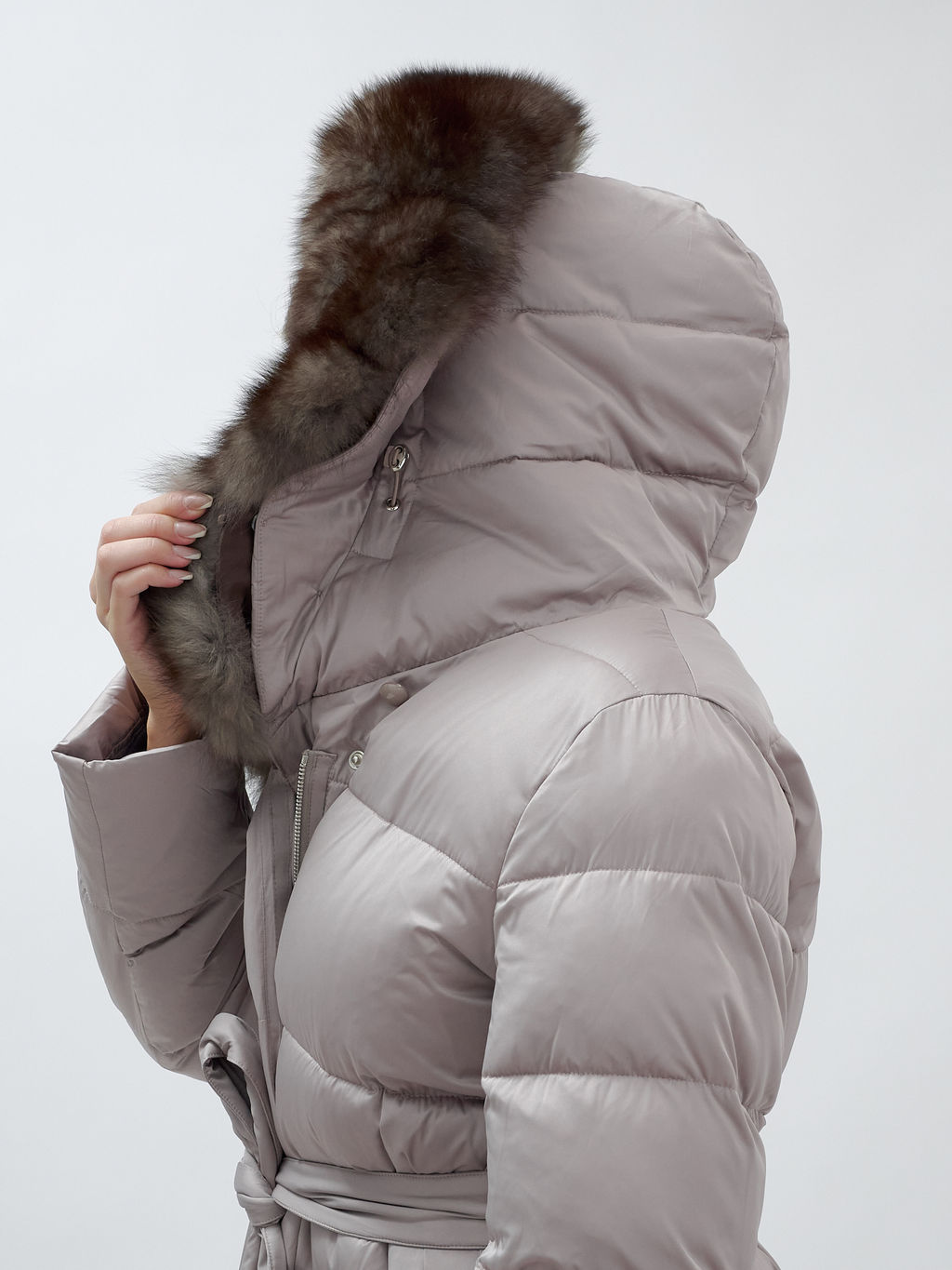 с мехом песец люкс класса Пальто зимние Бренд Visdeer, бежевого цвета  фото 8