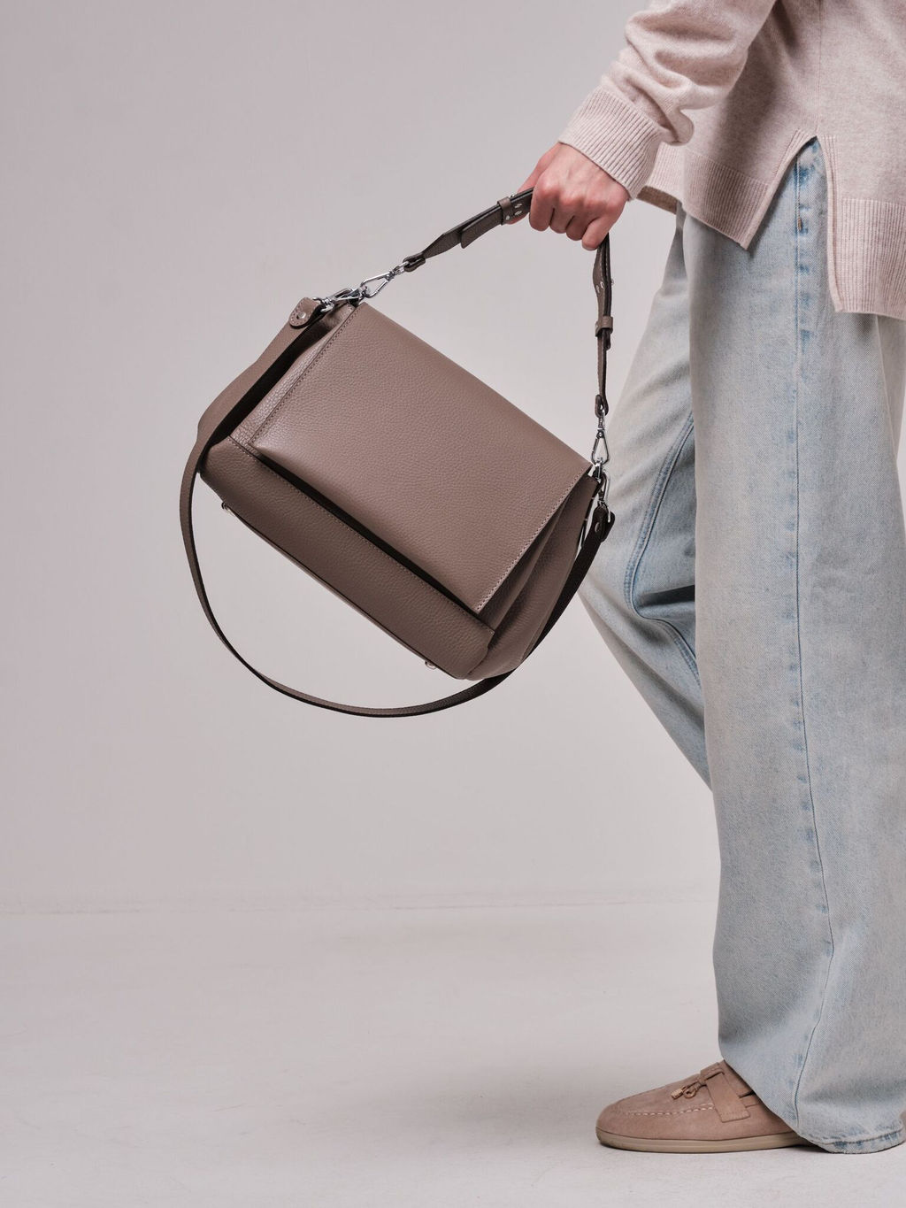 Сумка кожаная сэтчел Deboro 30923 тауп