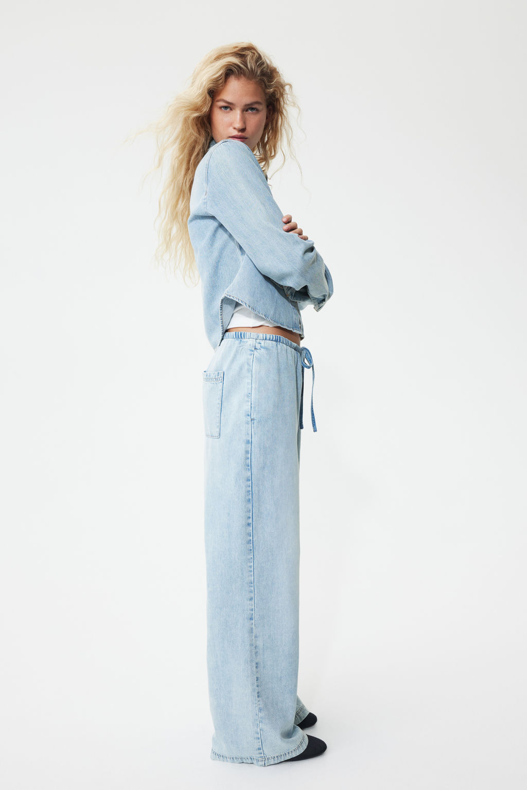 Pantal?n denim con cord?n de ajuste - H&m фото 7