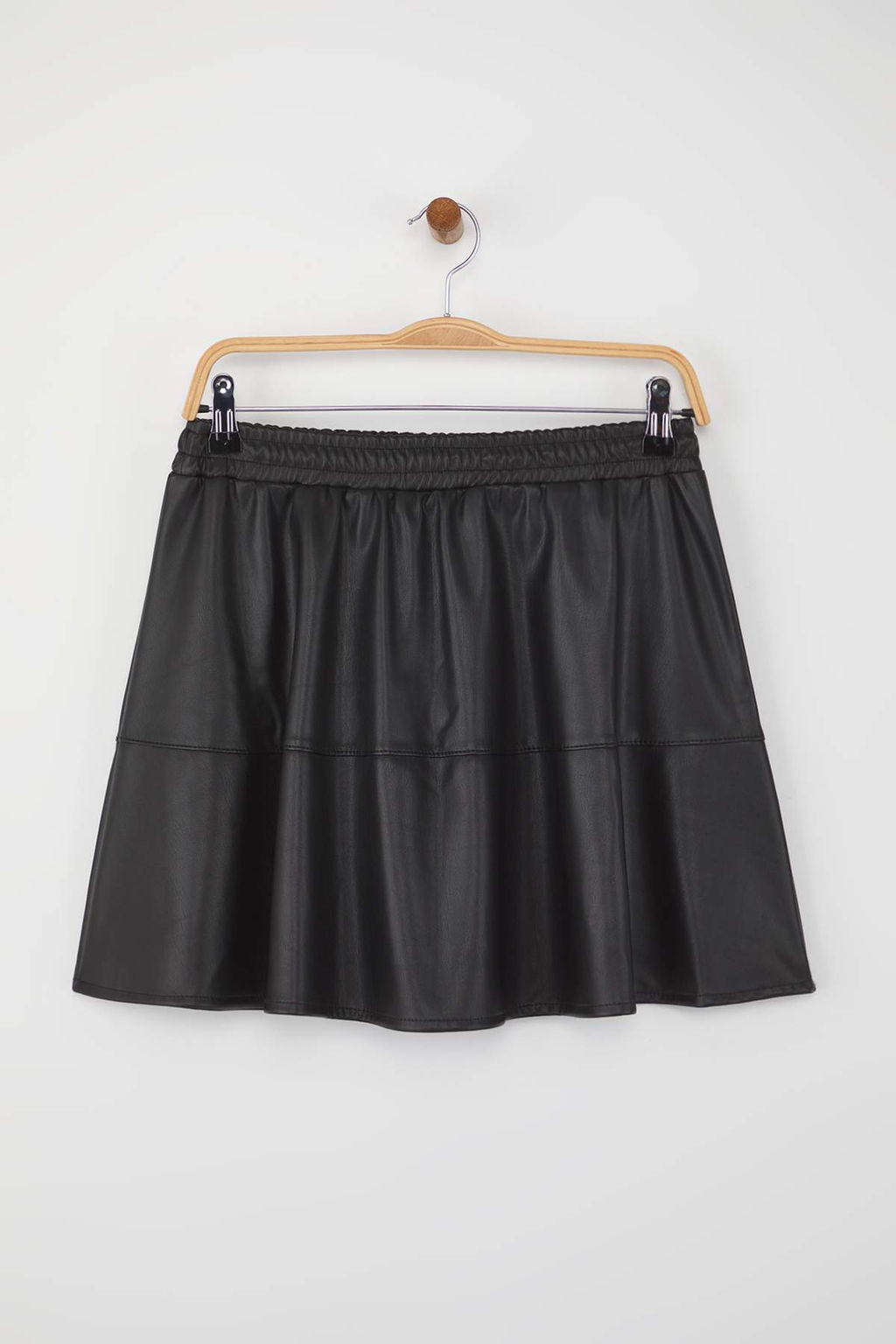 Siyah Buzgu Detayl? Mini Suni Deri Orme Etek TWOAW26ET00046 - Trendyolmilla фото 6