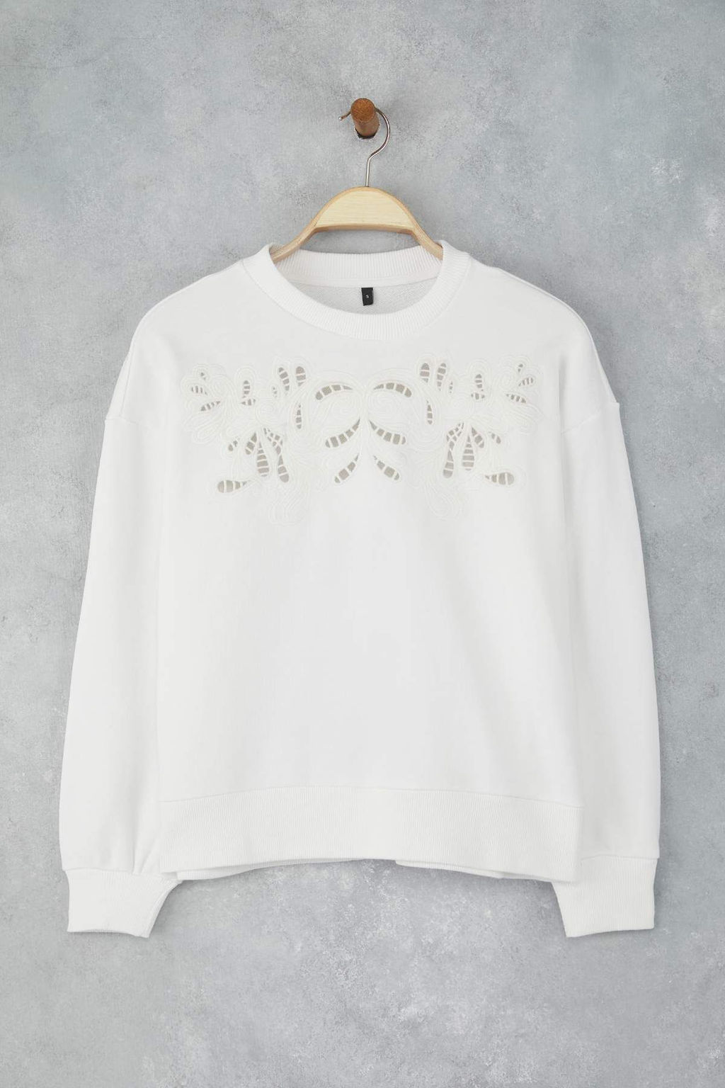 Ekru Nak?sl? Regular/Normal Kal?p Orme Sweatshirt TWOAW26SW00011 - Trendyolmilla фото 5