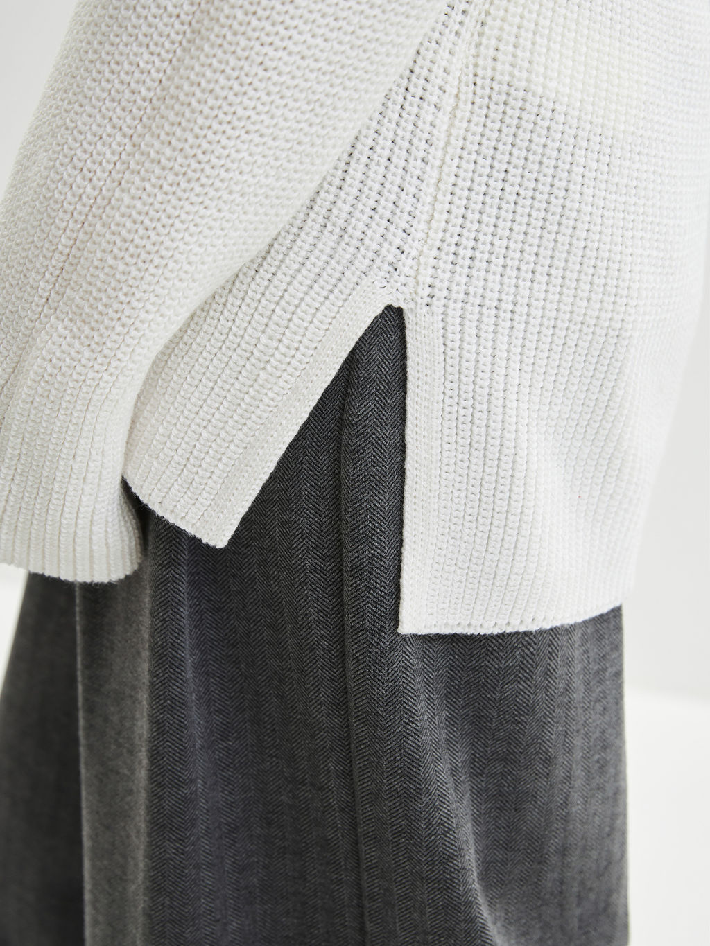 Джемпер с вырезом / Zarina  фото 7