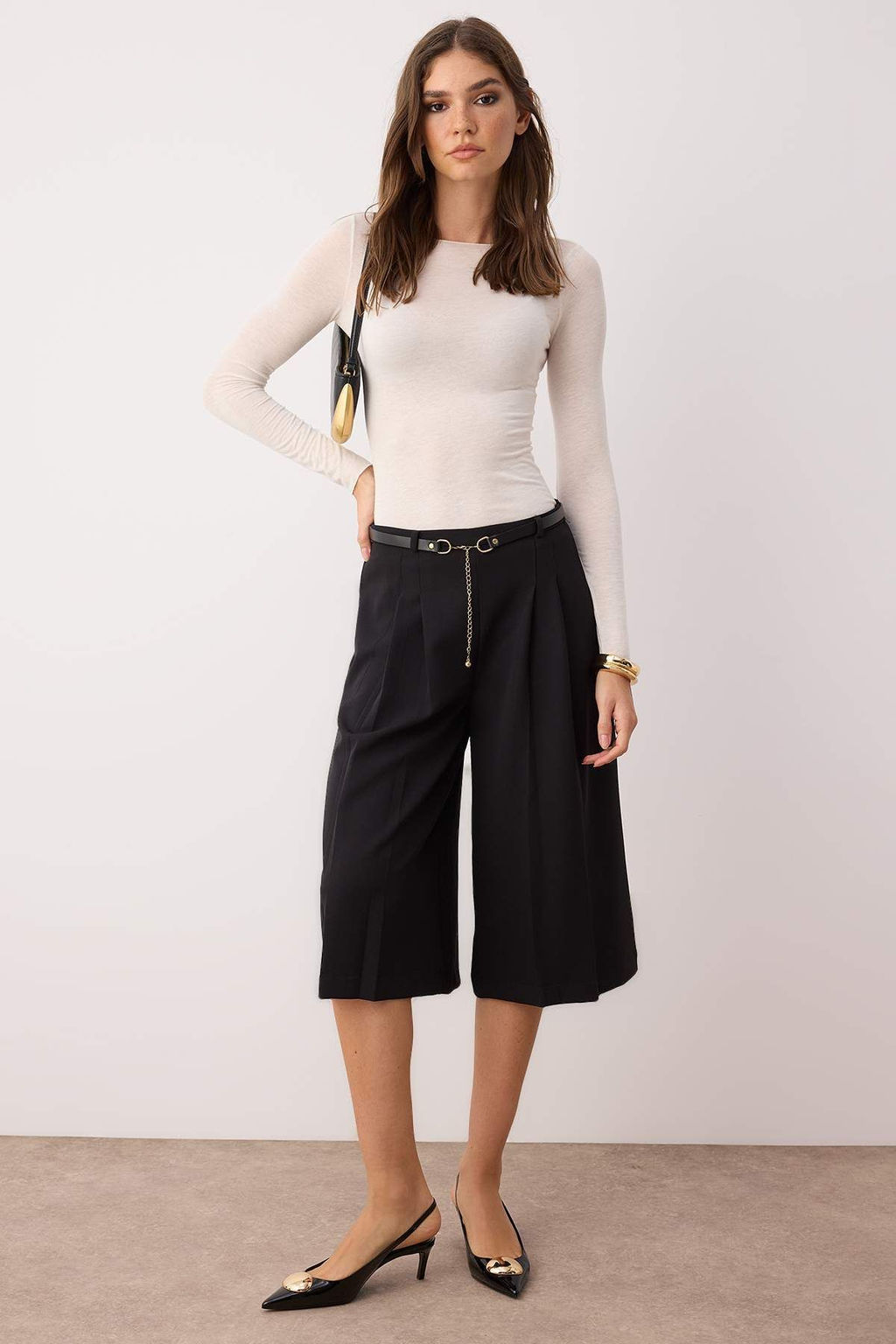 Siyah Uzun Kemerli Sort & Bermuda TWOAW26SR00007 - Trendyolmilla фото 2