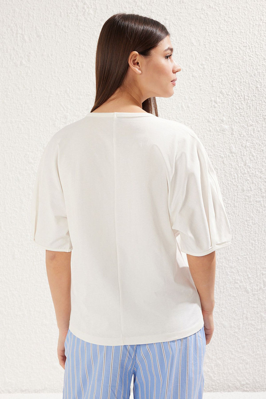 TRENDYOLMILLA Ac?k Sar? %100 Pamuk Balon Kol Oversize/Genis Kesim Orme T-Shirt TWOSS25TS00041  фото 5