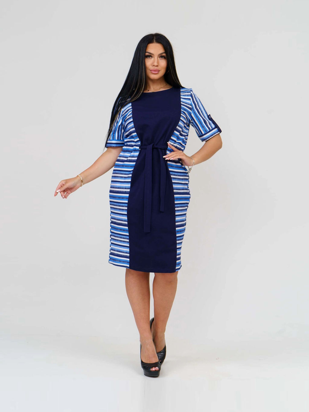 Платье женское, цвет синий белый