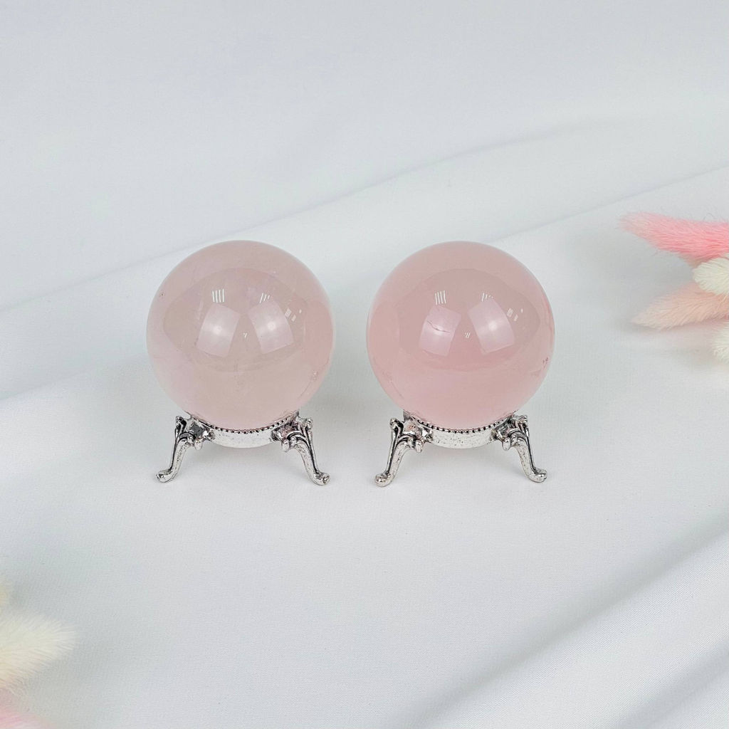 Шар из Розового кварца.