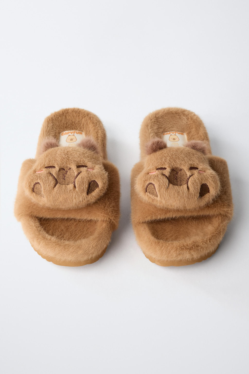CAPYBARA CAPYFUN SLIPPERS - Zara фото 4