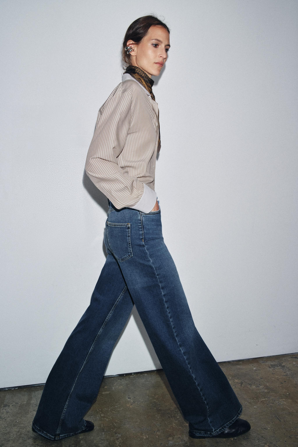 ZW COLLECTION HIGH-WAIST WIDE-LEG JEANS - Zara фото 5