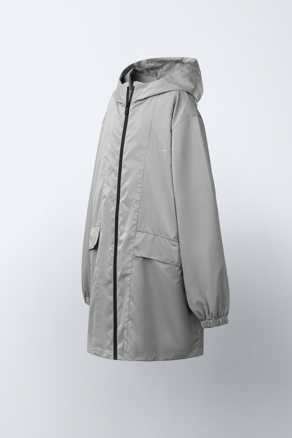 CAZADORA CAPUCHA ENGOMADA WATER REPELLENT / Plata