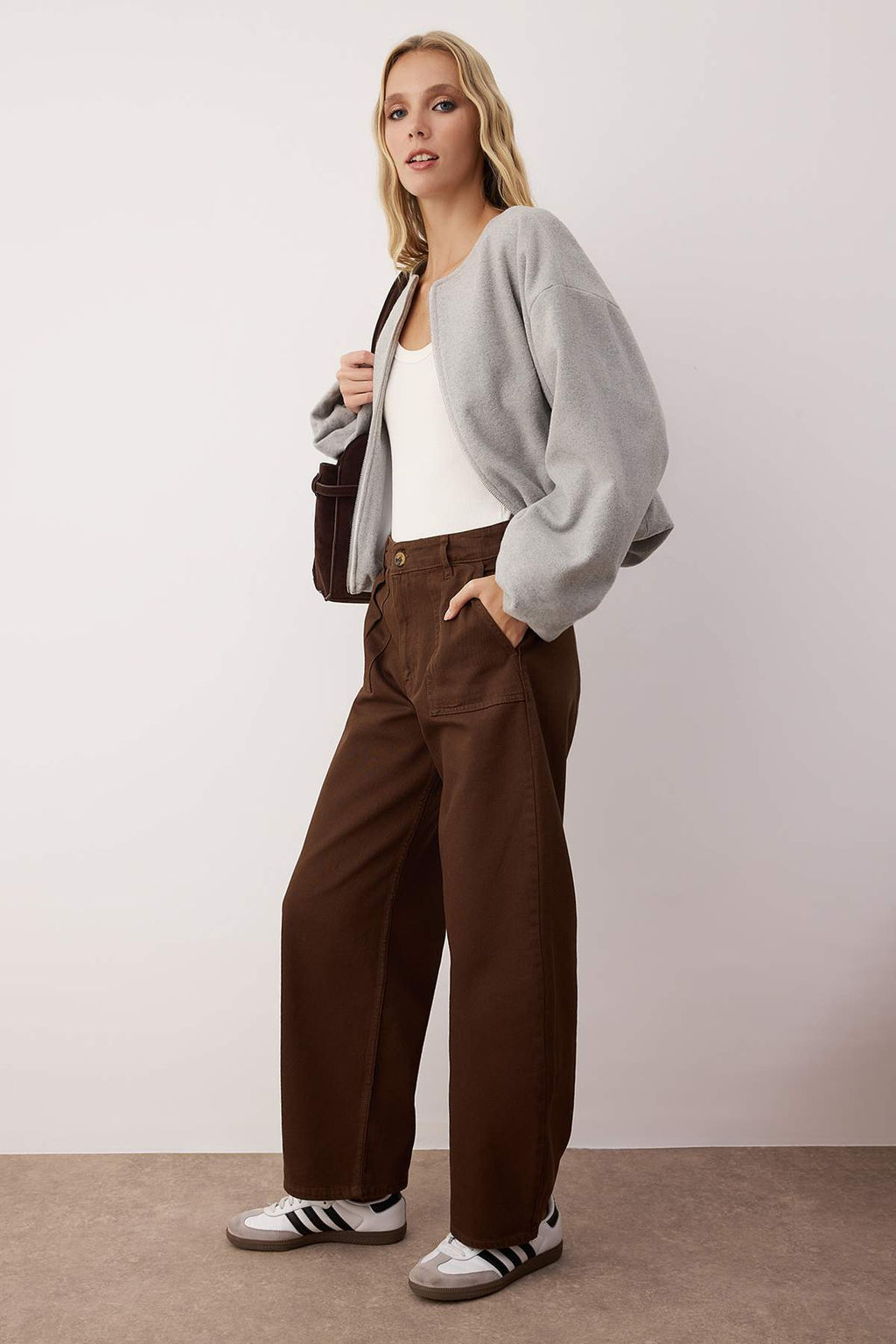 Kahverengi Barrel Kal?p %100 Pamuk Gabardin Pantolon TWOAW26PL00084