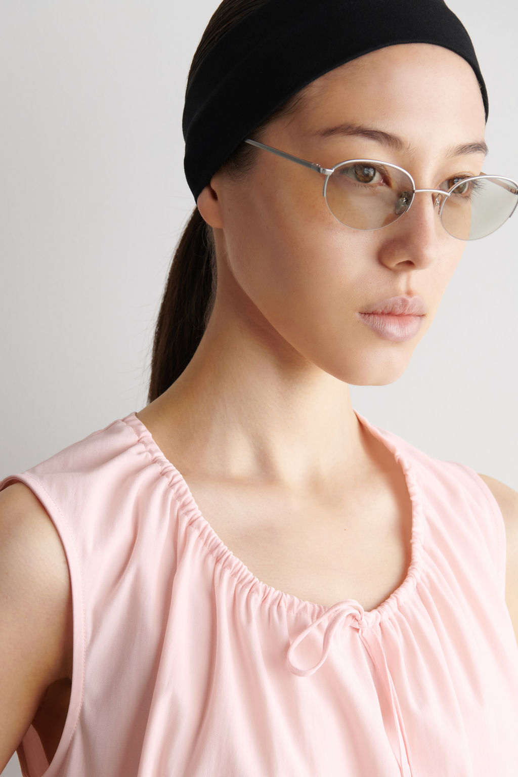 TOP SIN MANGAS CON CUELLO FRUNCIDO - H&m фото 5