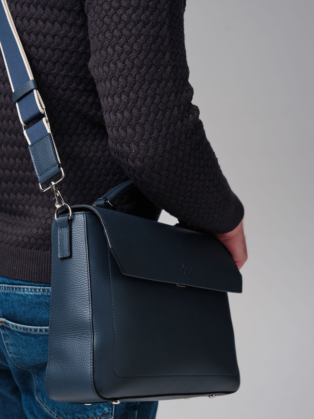 Мужская кожаная сумка Levi DBR 7115 насыщенный синий  фото 6