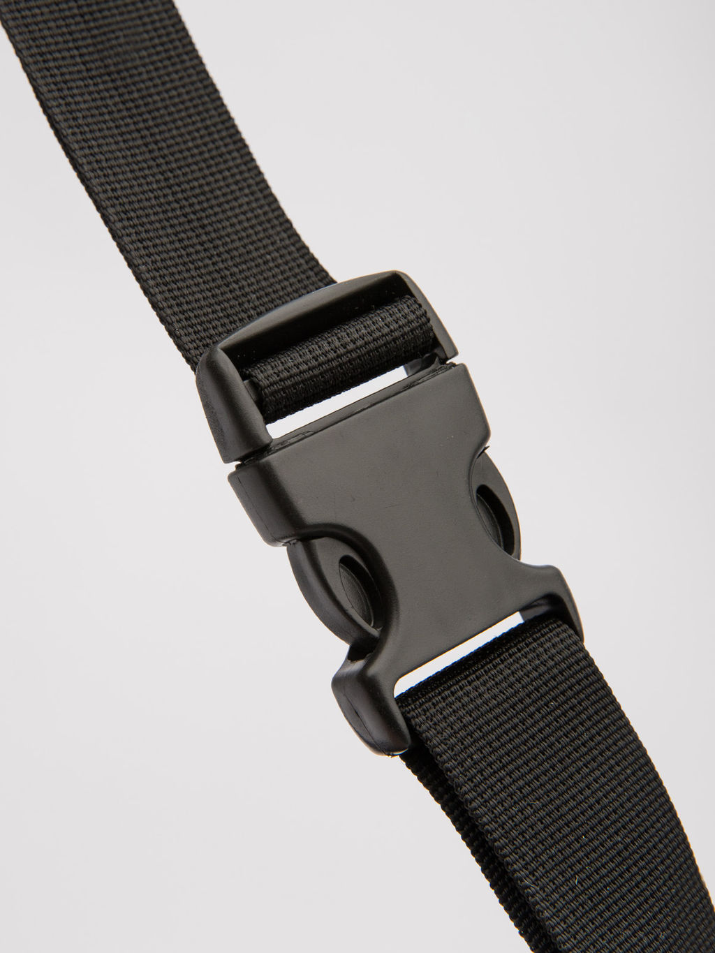 V48 401 213 Сумка поясная