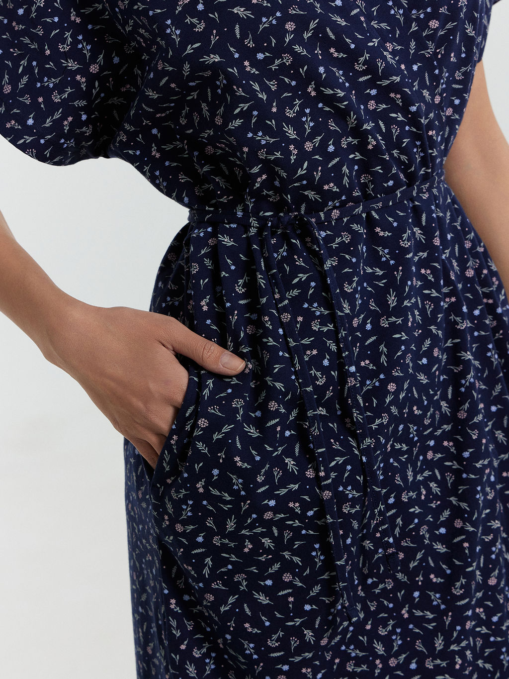 ПЕНЬЮАР ЖЕНСКИЙ