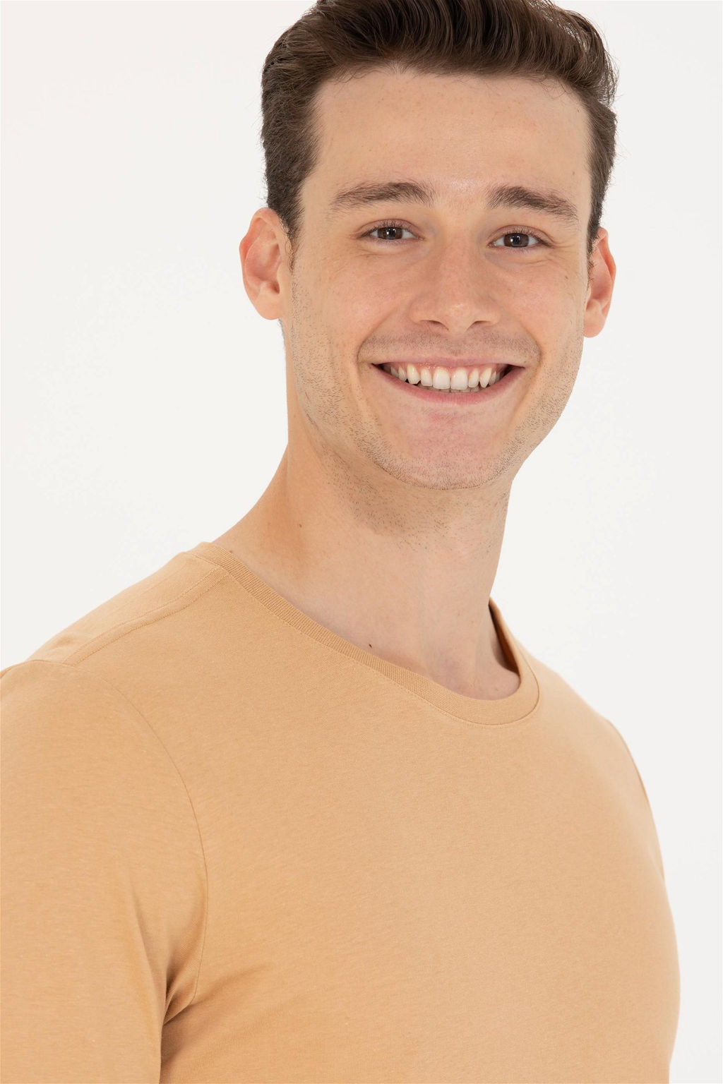 U. S. Polo Assn Мужская футболка Camel с круглым вырезом Неожиданная скидка в корзине