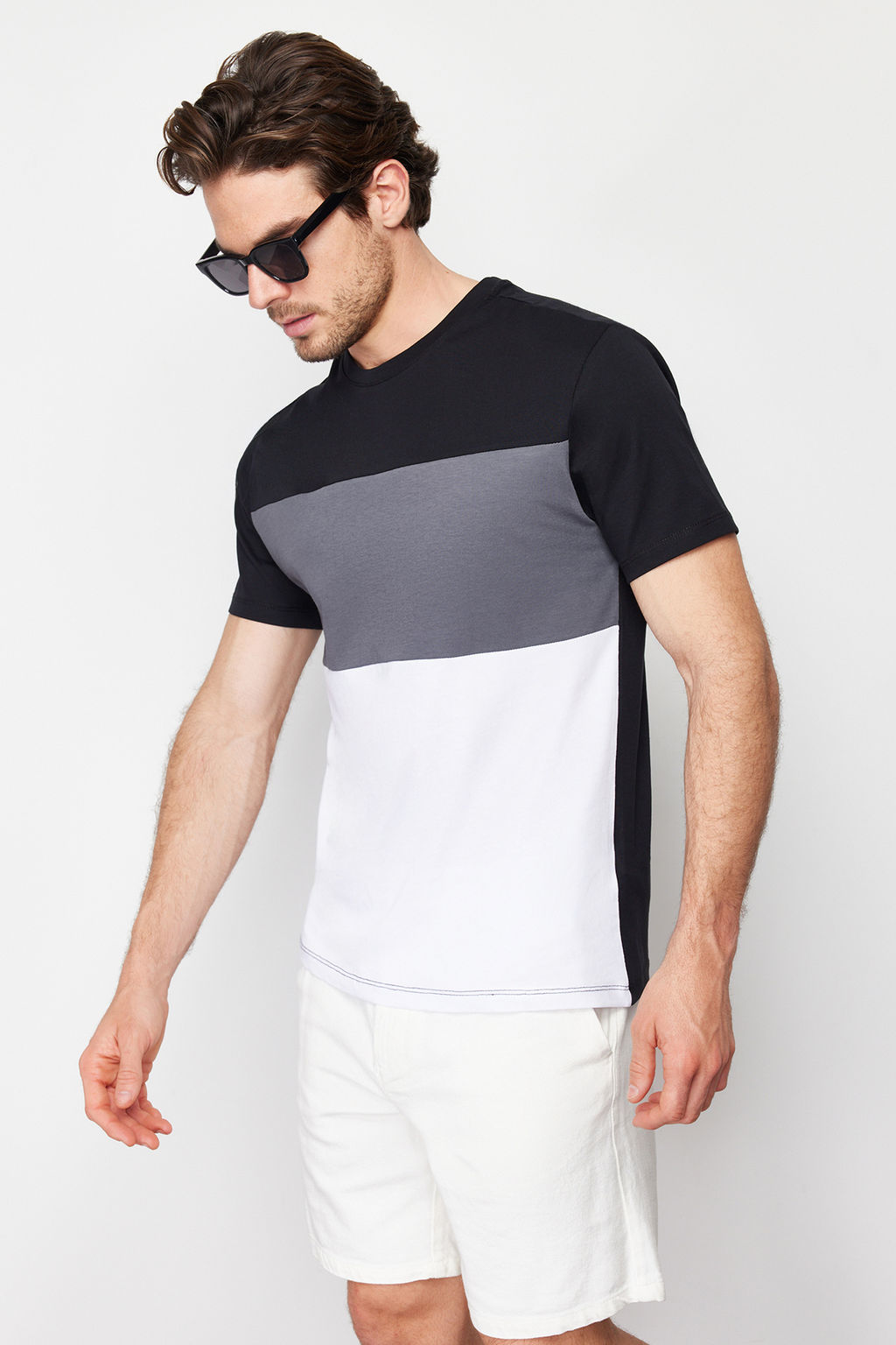 TRENDYOL MAN Siyah Regular/Normal Kesim Renk Bloklu %100 Pamuklu T-Shirt TMNSS24TS00076 - Trendyolmilla фото 8