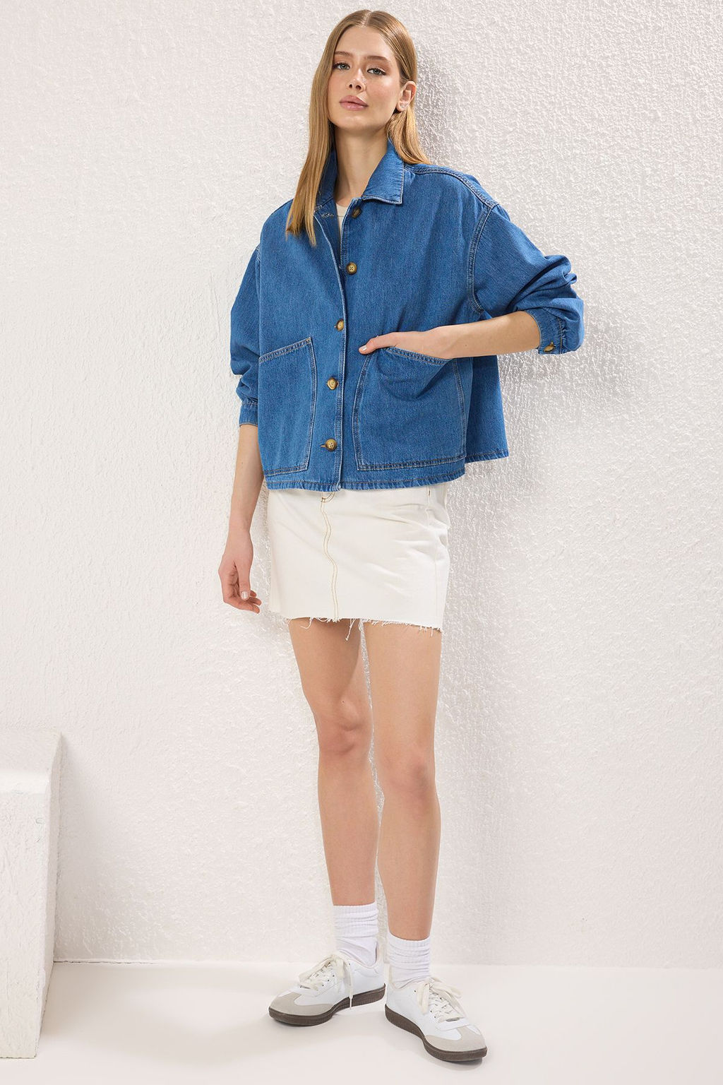 Mavi Cep Detayl? Gomlek Yaka Oversize Denim Ceket TWOSS25CE00050