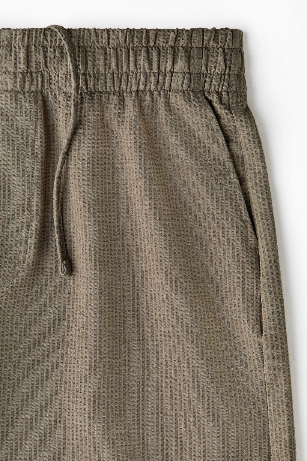 Pantal?n corto gofrado Relaxed Fit - H&m фото 7