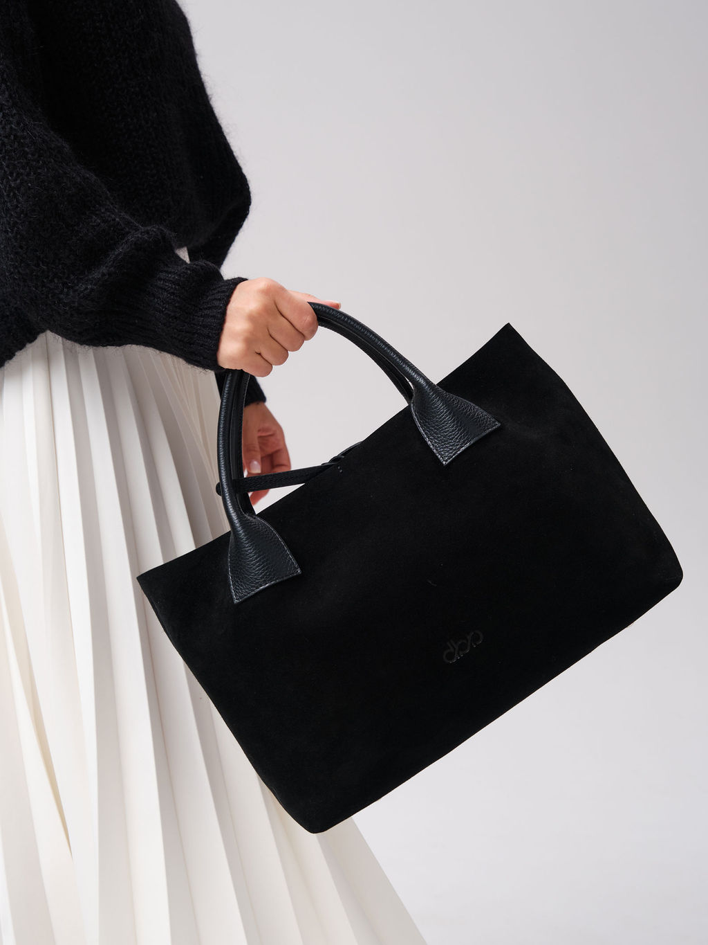 Замшевая сумка Iris DBR 31372 черный велюр фото 7