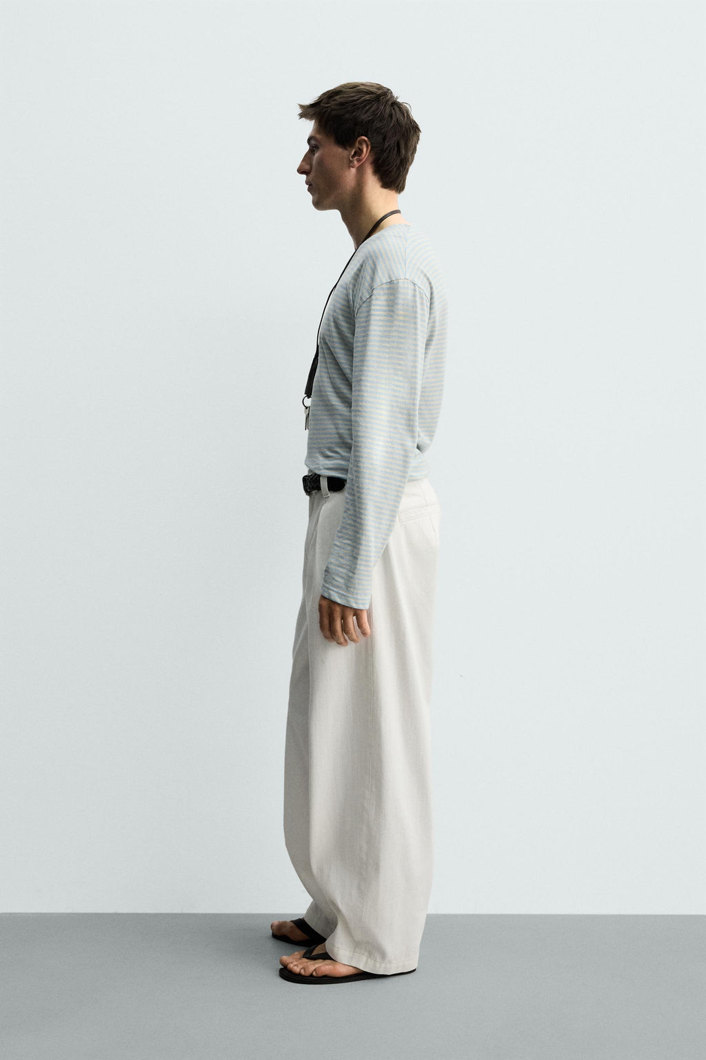 PANTAL?N CHINO DENIM BARREL FIT PLIEGUES / Blanco - Zara фото 4