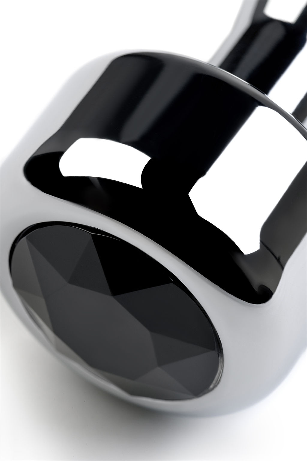 Анальная втулка Metal by TOYFA, металл, серебряная, с чёрным кристаллом, 10,8 см, 4 см, 200 г  фото 8