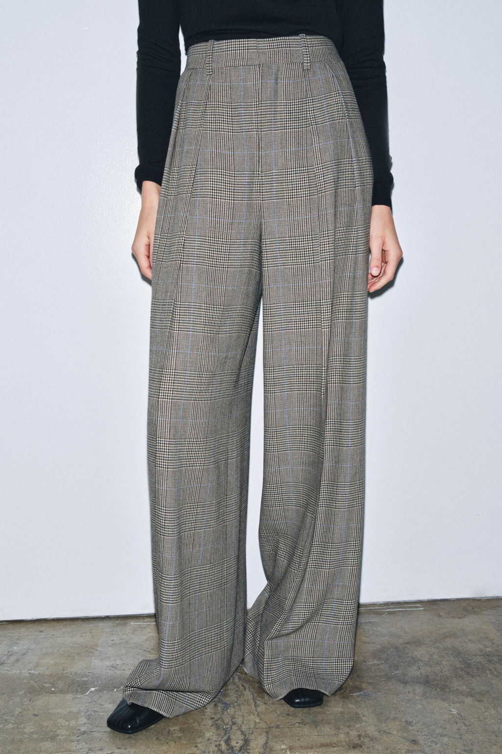 CHECK TROUSERS WITH DARTS ZW COLLECTION - Zara фото 2