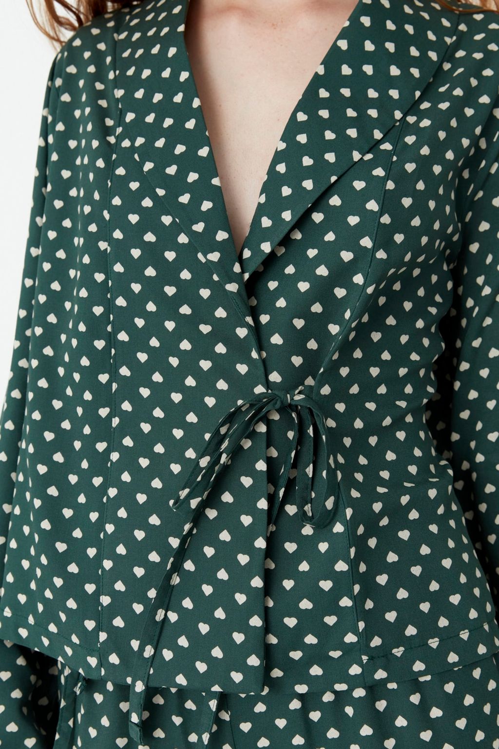 Yesil Kalpli Baglama Detayl? Viskon Dokuma Pijama Tak?m? THMAW22PT0300