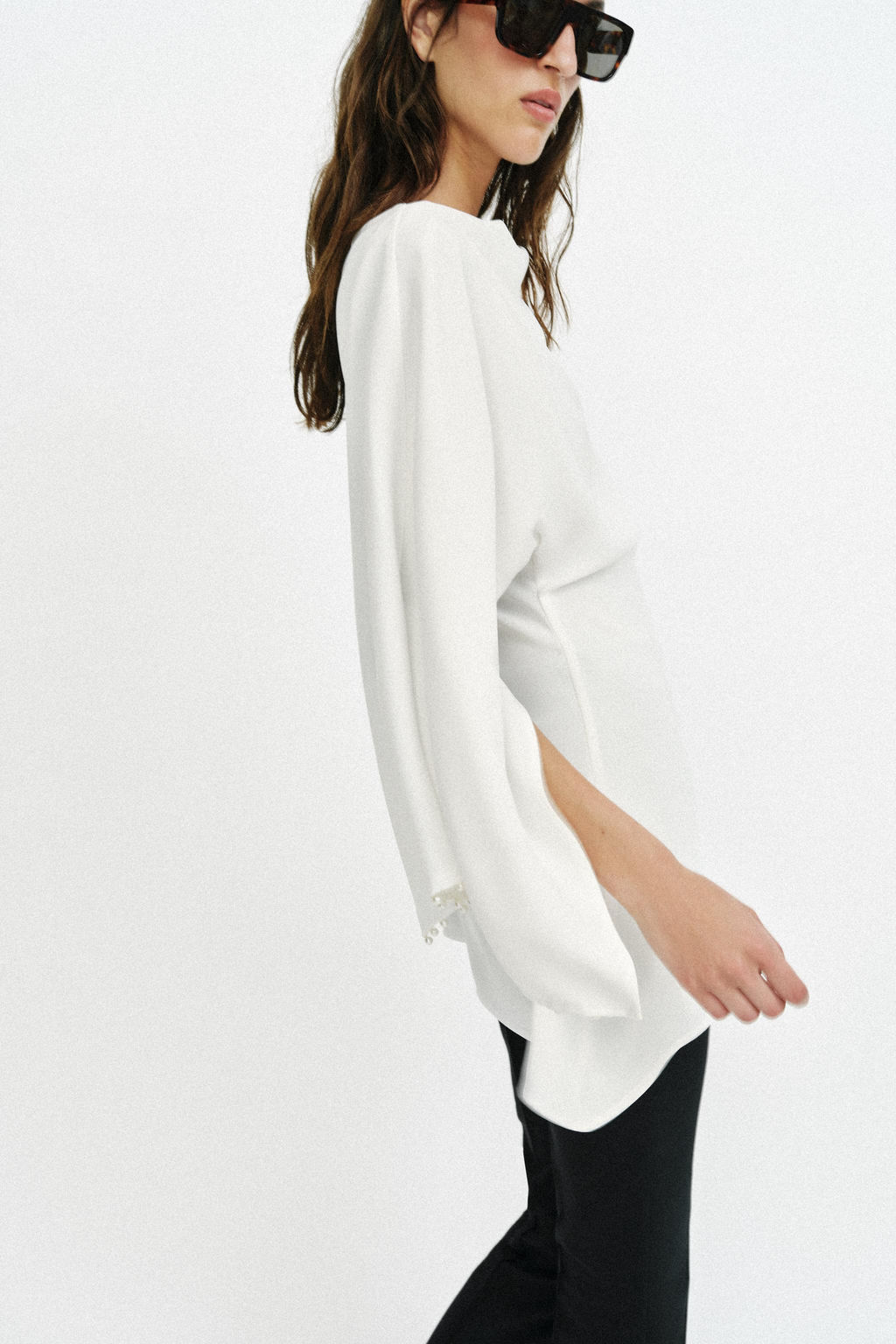 BLUSA T?NICA ASIM?TRICA PERLAS / Blanco roto - Zara фото 3