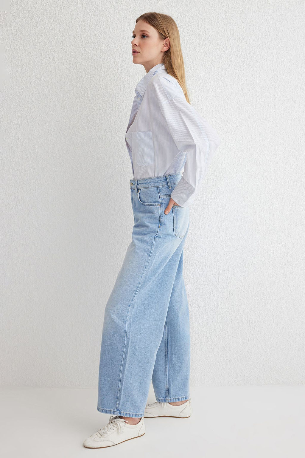 Ac?k Mavi Normal Bel Baggy Jeans TWOSS25JE00090 - Trendyolmilla фото 2