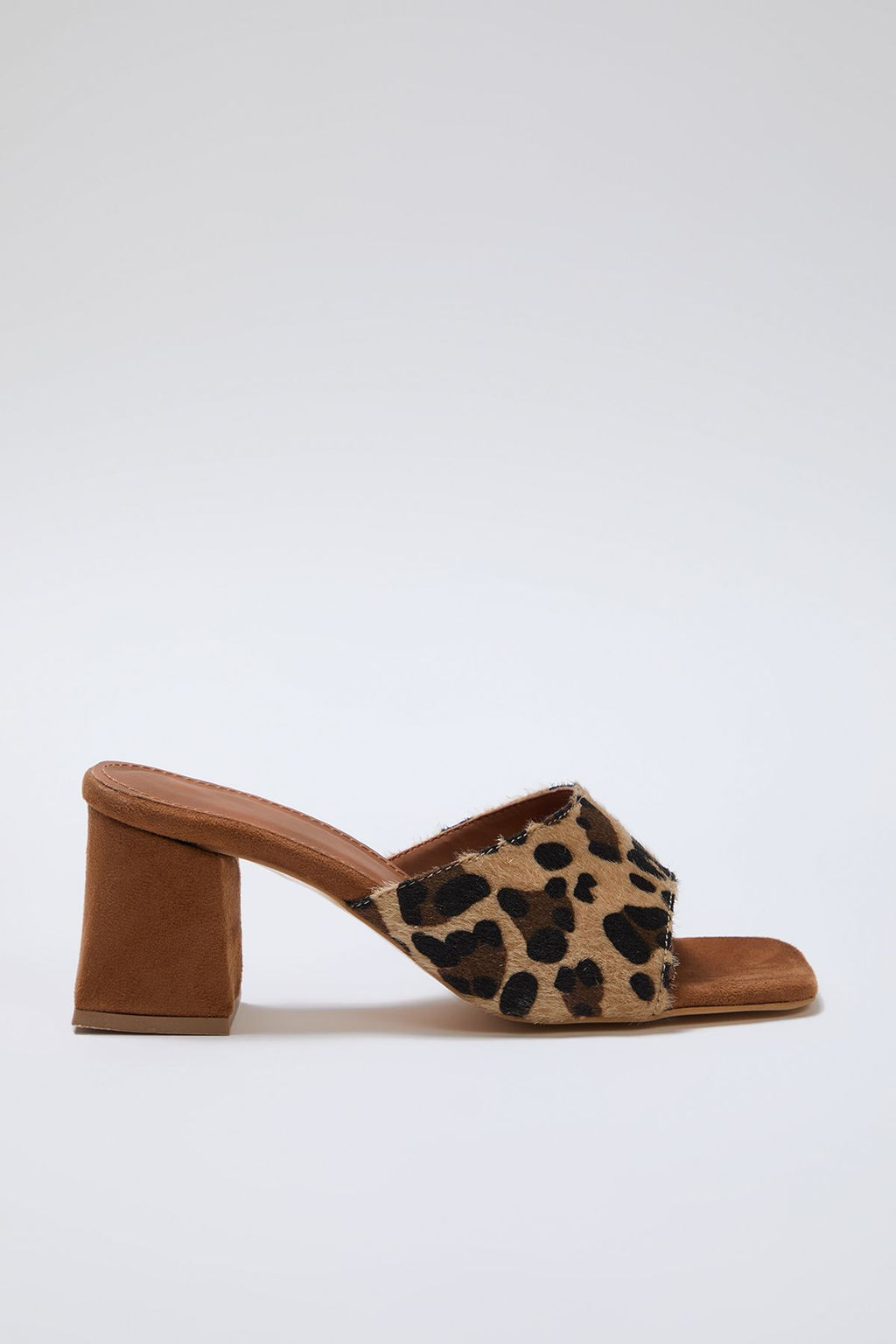 Trendyol Shoes Leopar Desenli Blok Topuklu Kahverengi Kad?n Topuklu Terlik TAKSS25TO00000