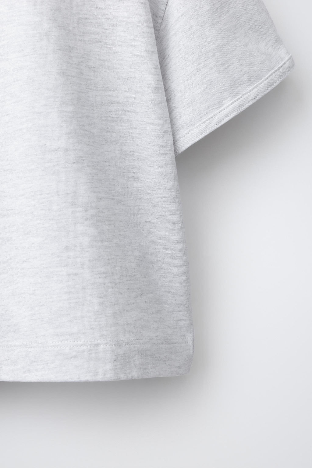 CAMISETA LISA / Gris vigor?