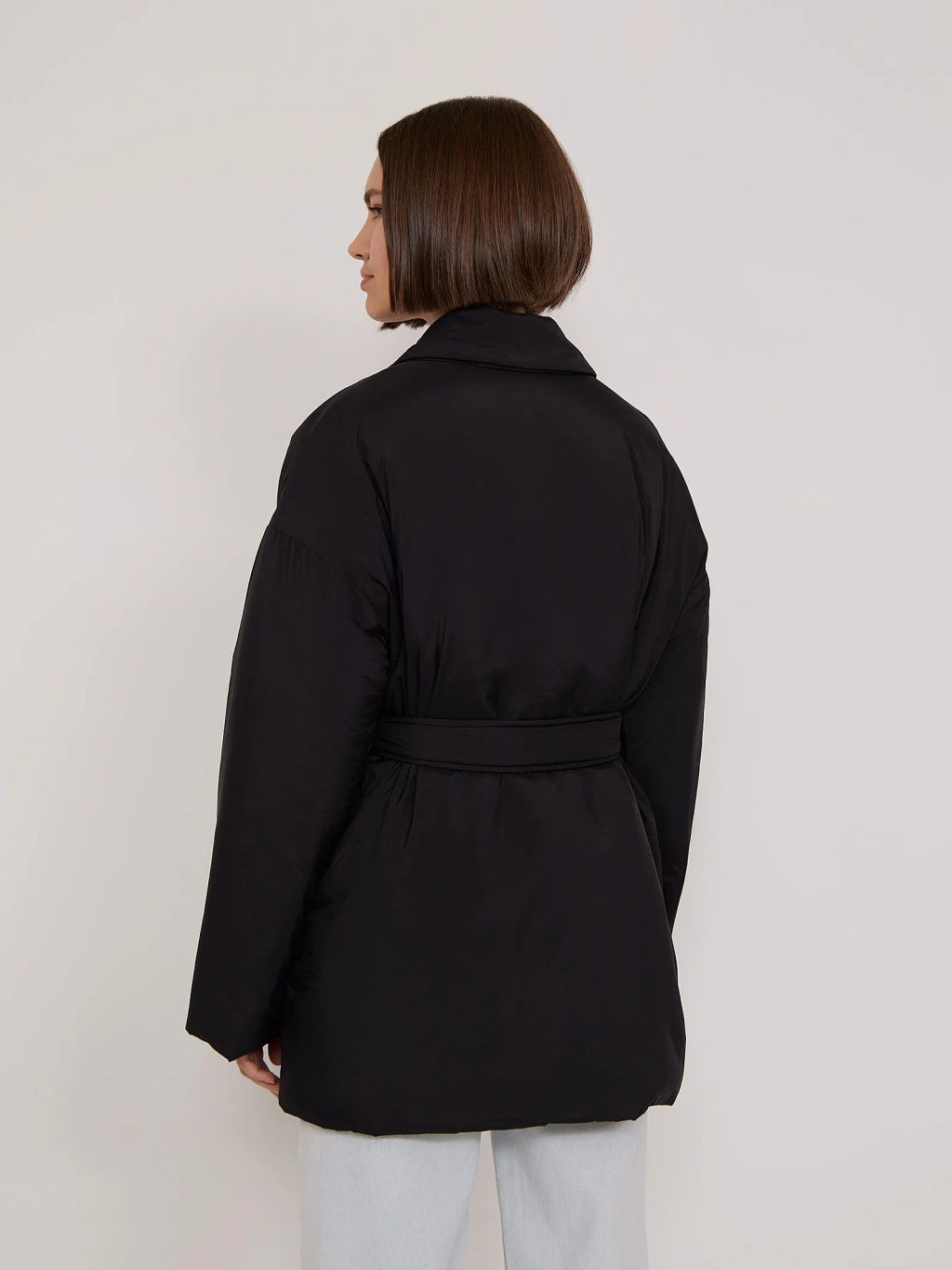 Куртка с поясом N055/charcoal - Emka фото 9