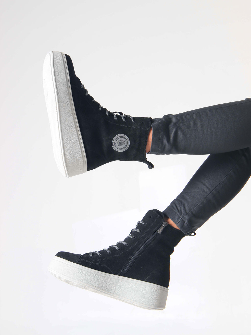 Ботинки 215.ALTAgr. Черный замша/Шерсть